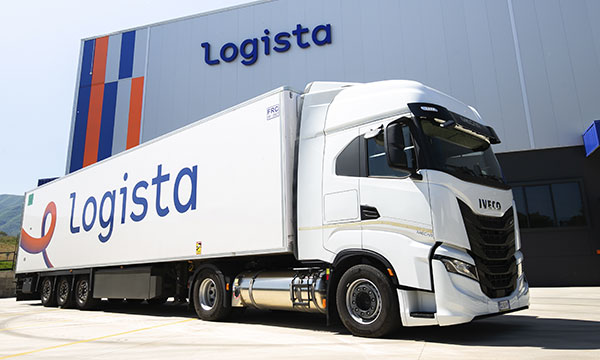 camión y almacén de Logista